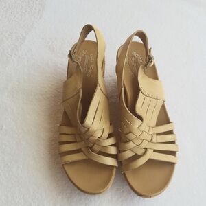 Kork-Ease women's tan leather woven front wedge sandals size 10M